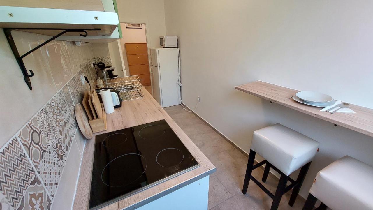 Comfy And Stylish Jewelry Box Appartement Budapest