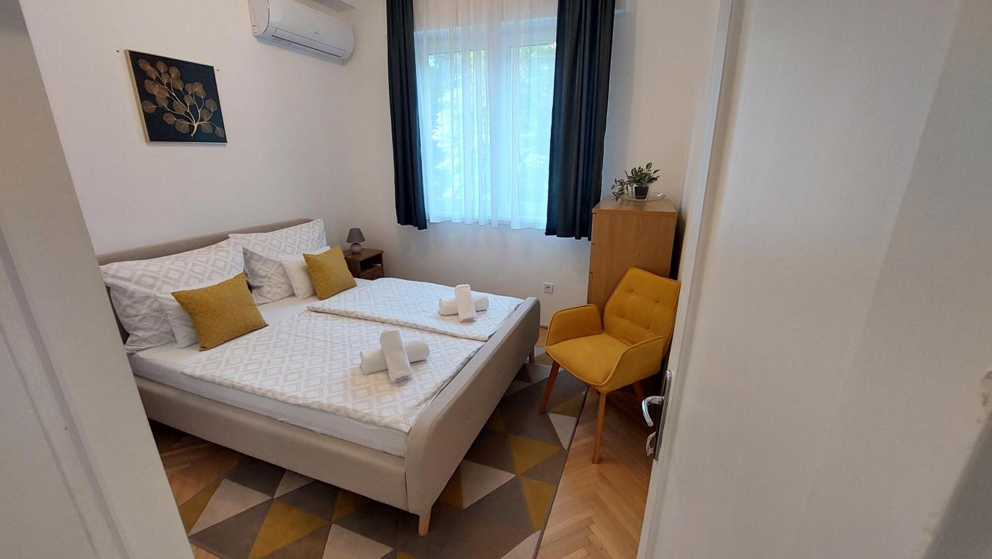 Appartement Comfy And Stylish Jewelry Box Budapest